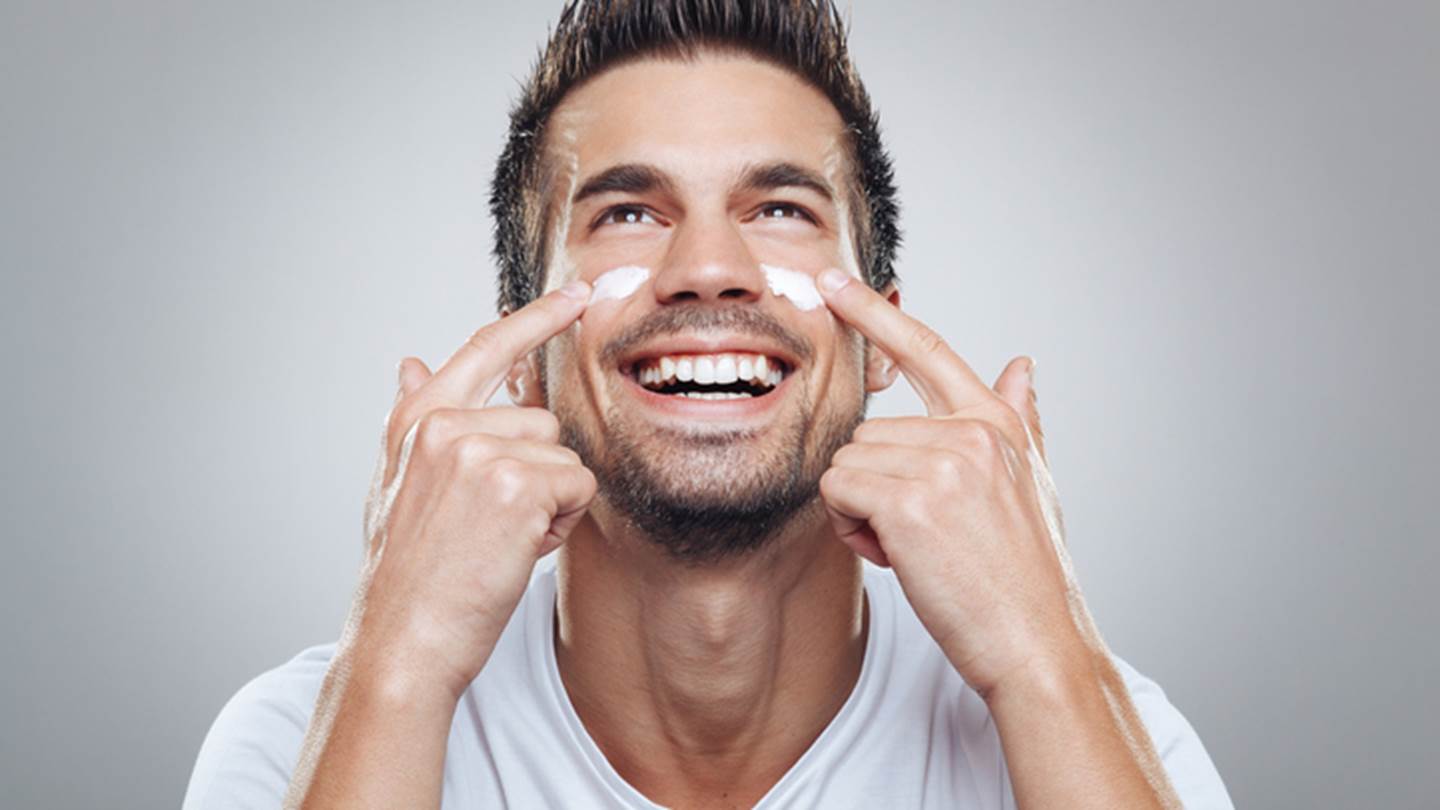3 αντιρυτιδικές κρέμες για άντρες που κάνουν δουλειά