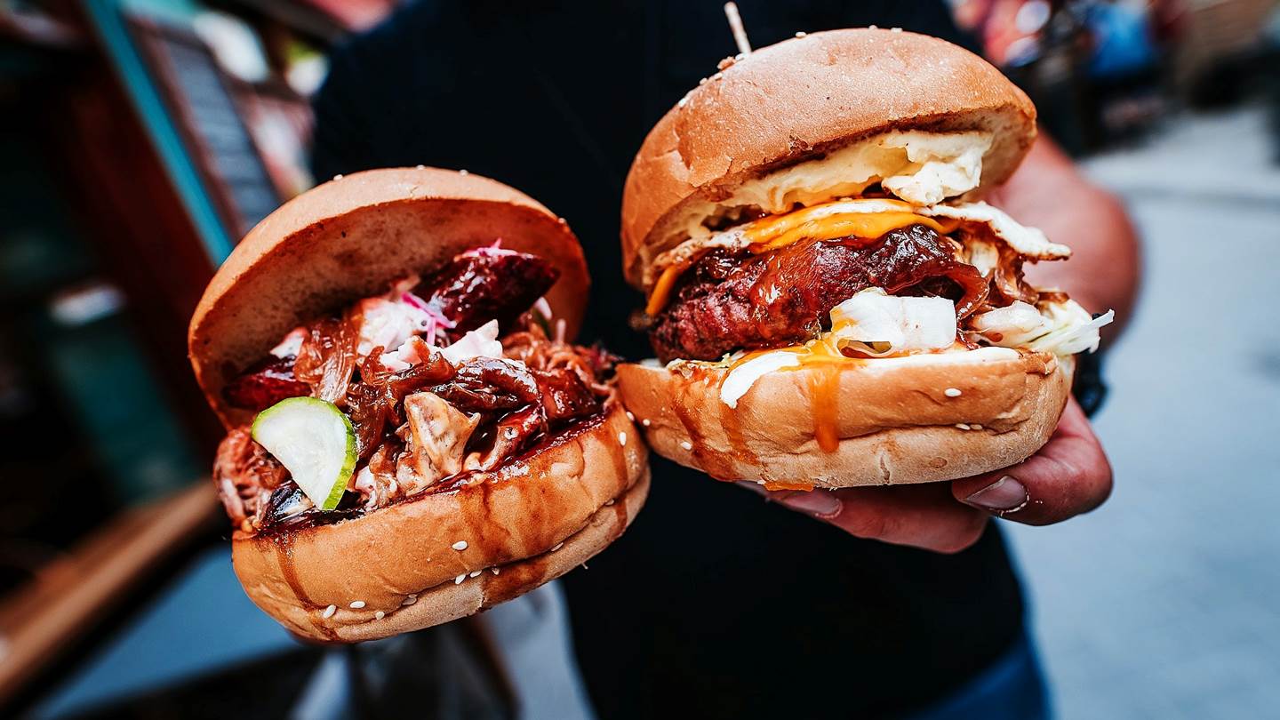 Για επικά burgers σε ένα μέρος που δεν είναι burgerάδικο