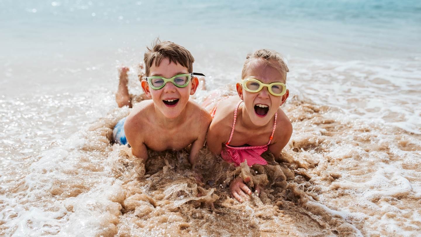 Κολύμπι μετά το φαγητό - Πόση ώρα πρέπει να περιμένεις