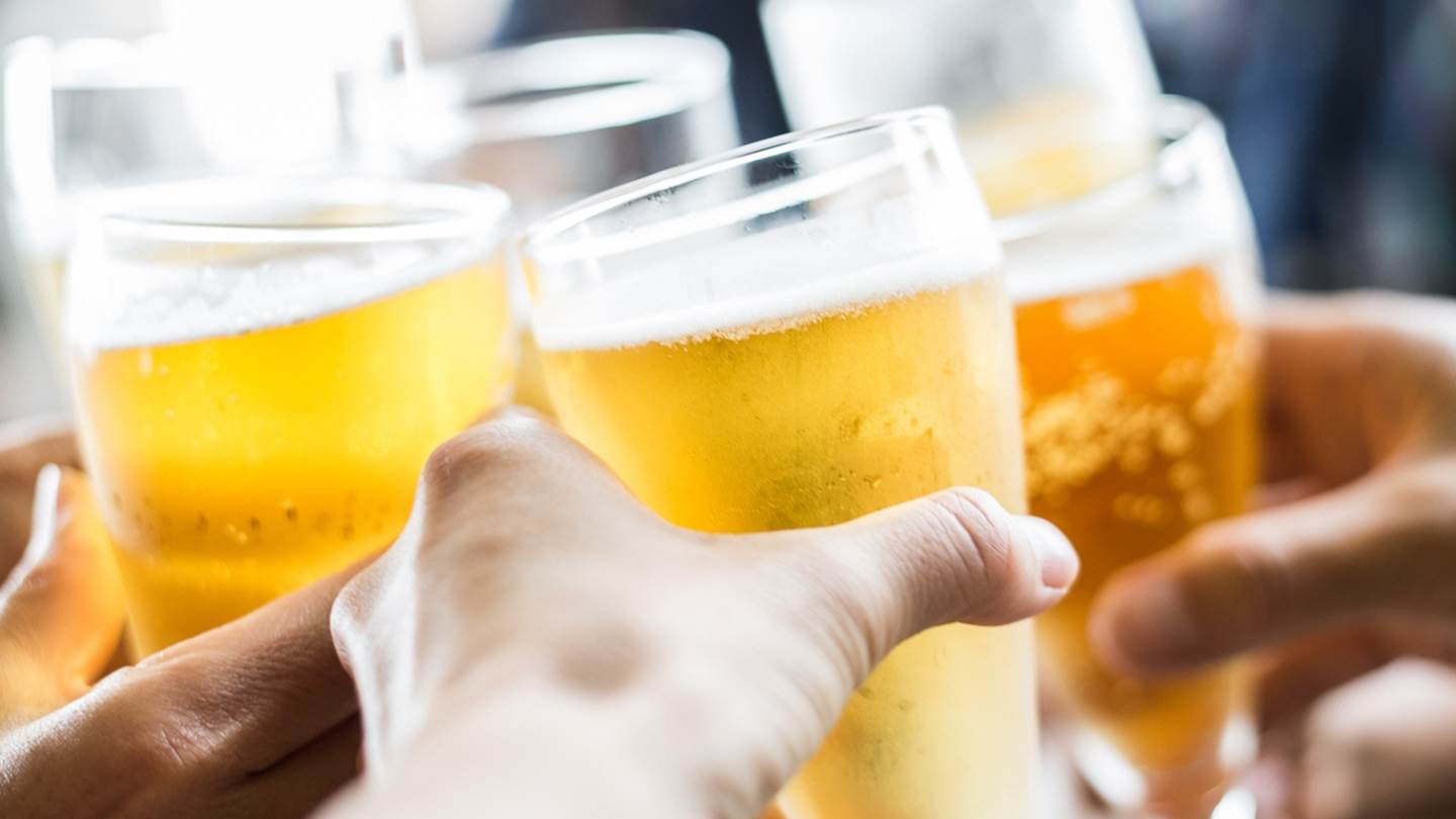 Τελικά, η μπύρα κάνει καλό στην καρδια; Το Harvard έχει την απάντηση