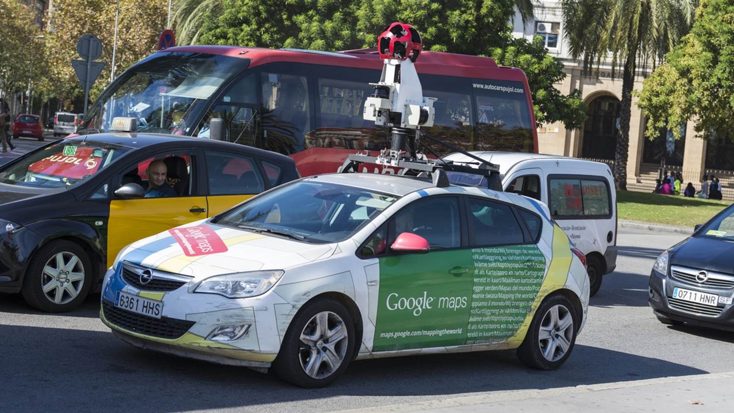 Πώς θα 'εξαφανίσεις' το σπίτι σου από το Google Street View και γιατί πρέπει να το κάνεις