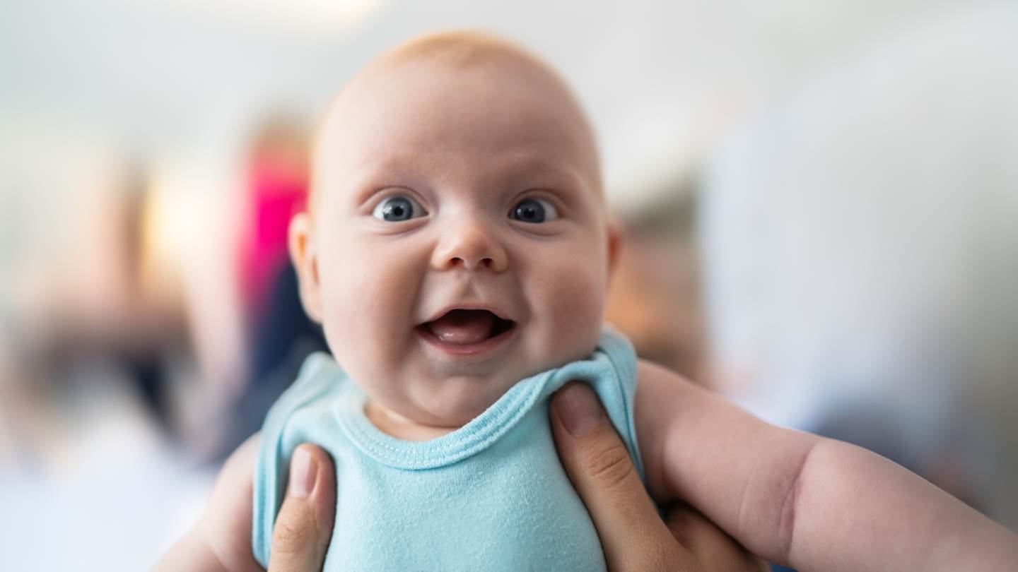 Από πότε αρχίζουμε κι έχουμε αναμνήσεις