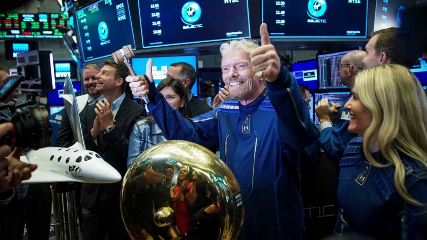 O Richard Branson πούλησε μετοχές της Virgin Galactic αξίας 300 εκατ. δολαρίων