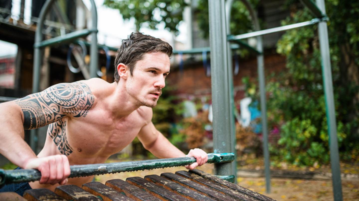 Η υβριδική HIIT προπόνηση για το πάνω μέρος του κορμιού