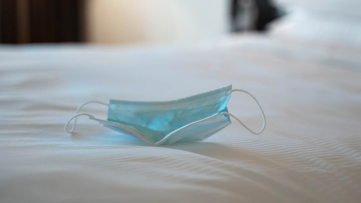 Η ζωή σε ένα ξενοδοχείο καραντίνας στην Αγγλία