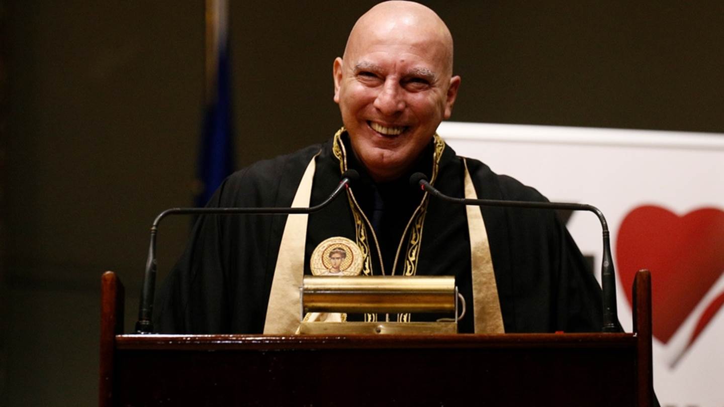 Ο Νίκος Γκάλης αναγορεύτηκε επίτιμος διδάκτορας των ΤΕΦΑΑ του ΑΠΘ