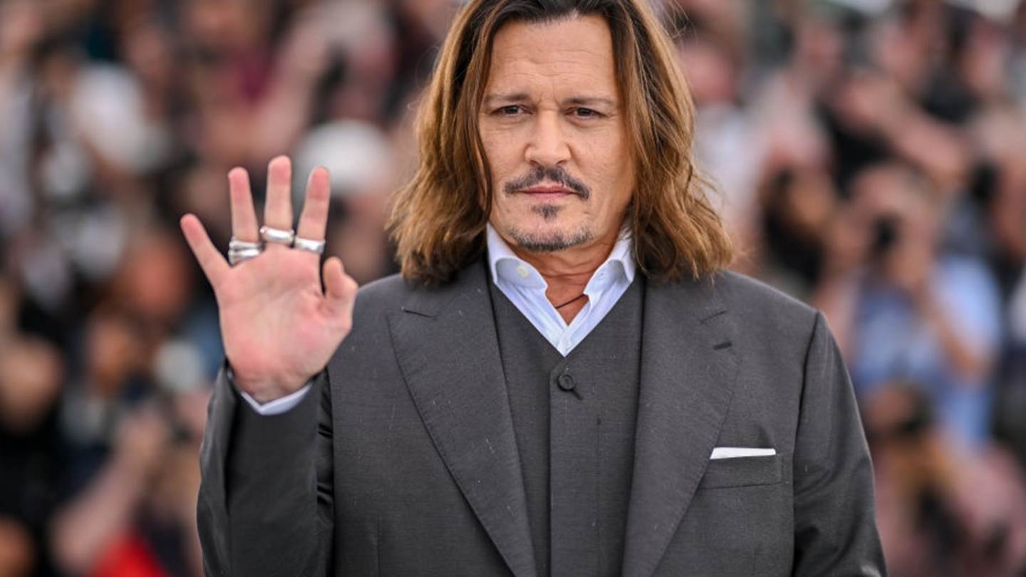 O σκανδαλώδης κύριος Johnny Depp