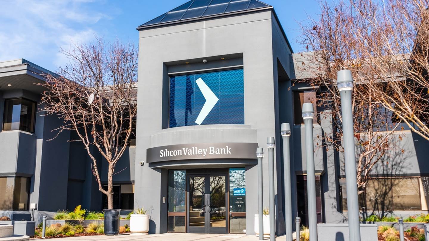 Ξεκίνησαν οι αγωγές για την ιστορική κατάρρευση της Silicon Valley Bank