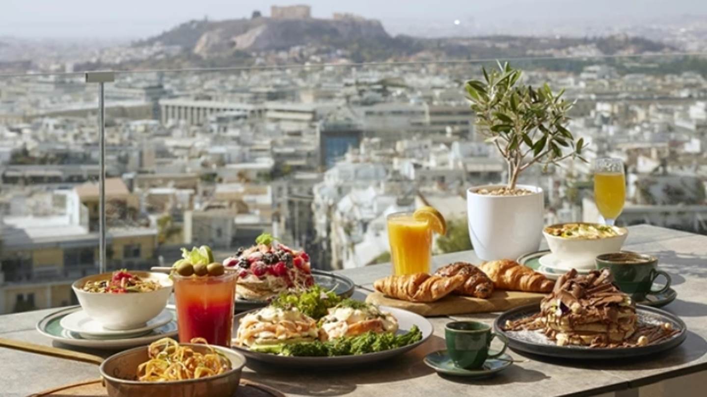 Το Longevity Brunch του St.George Lycabettus Lifestyle Hotel είναι όνομα και πράγμα