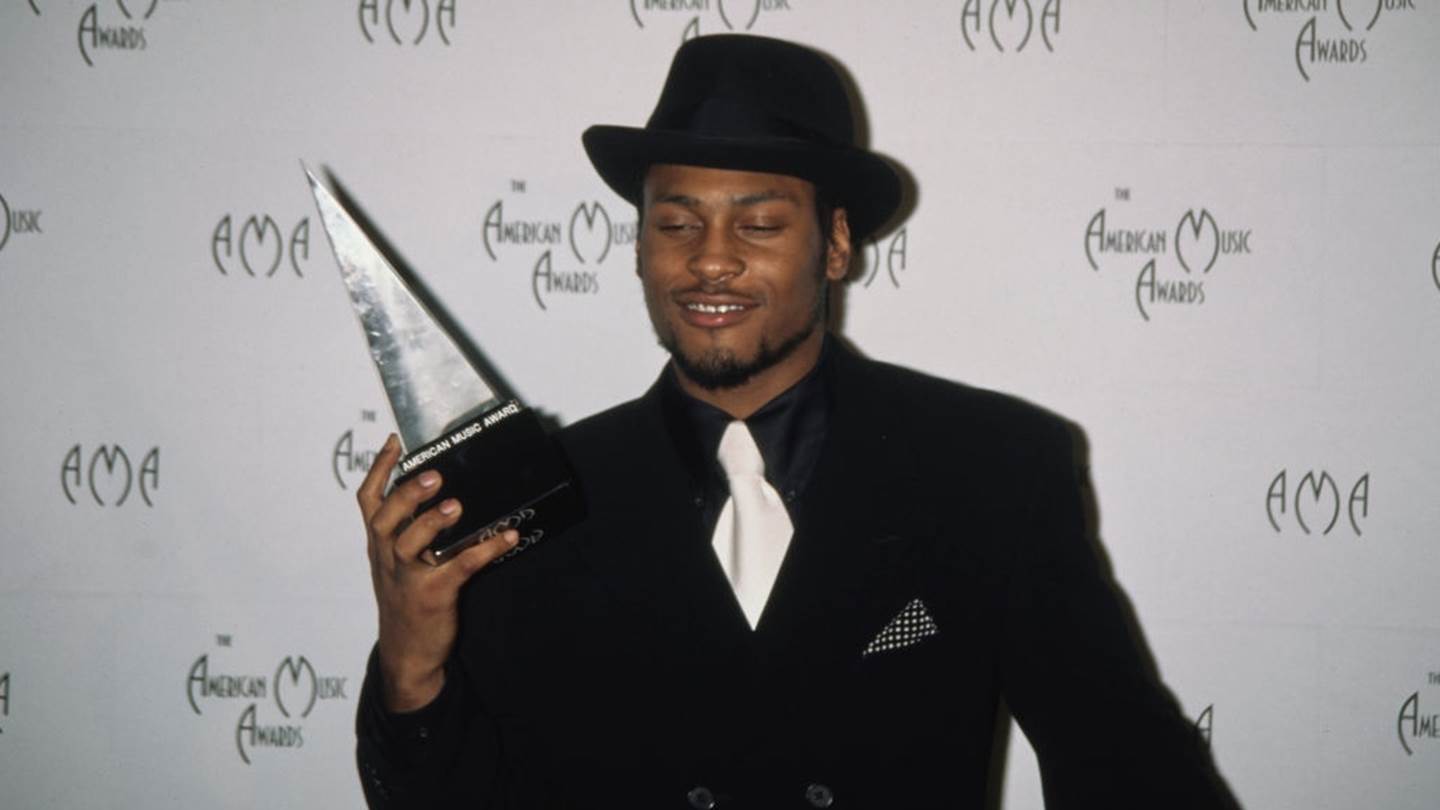 Πέθανε ο βραβευμένος R&B καλλιτέχνης, D'Angelo