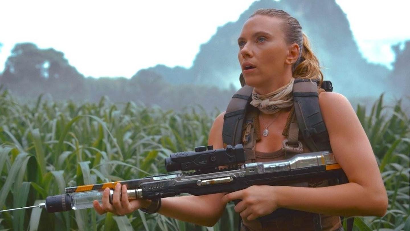 Η Scarlett Johansson τα βάζει με δεινόσαυρους στο πρώτο trailer του Jurassic World Rebirth