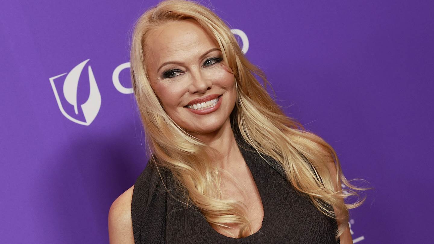 Pamela Anderson, όπως παλιά
