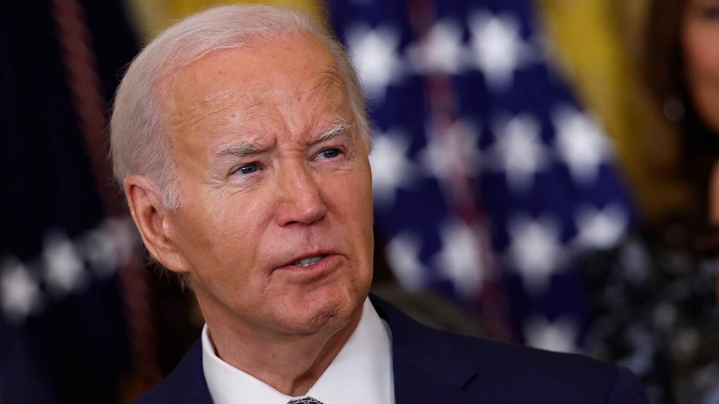 Όλοι μιλούν για το 'Βατερλώ' του Biden απέναντι στον Trump