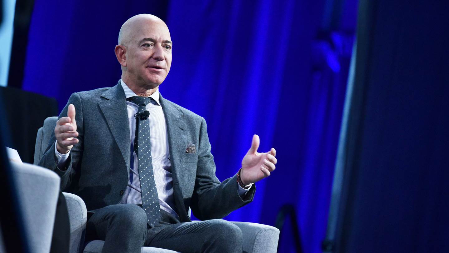 Όταν ο Elon Musk ζήτησε από τον Jeff Bezos να διαλύσει την Amazon