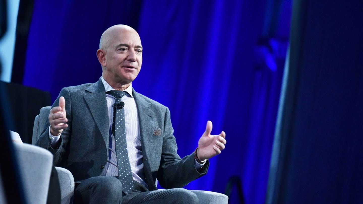 Δύο ερωτήσεις αρκούν για να σε προσλάβει ο Jeff Bezos