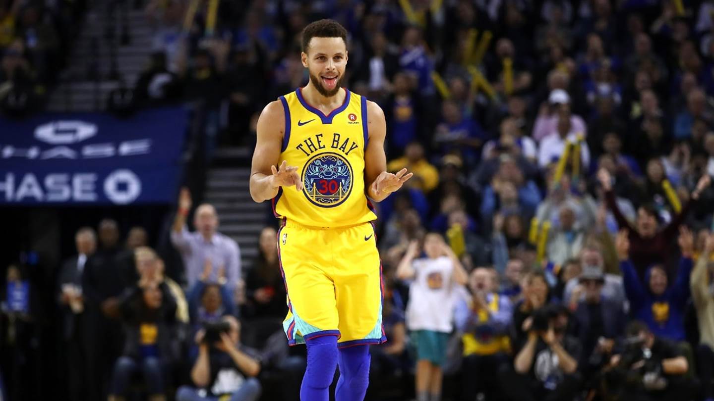 Ο Steph Curry επιστρέφει