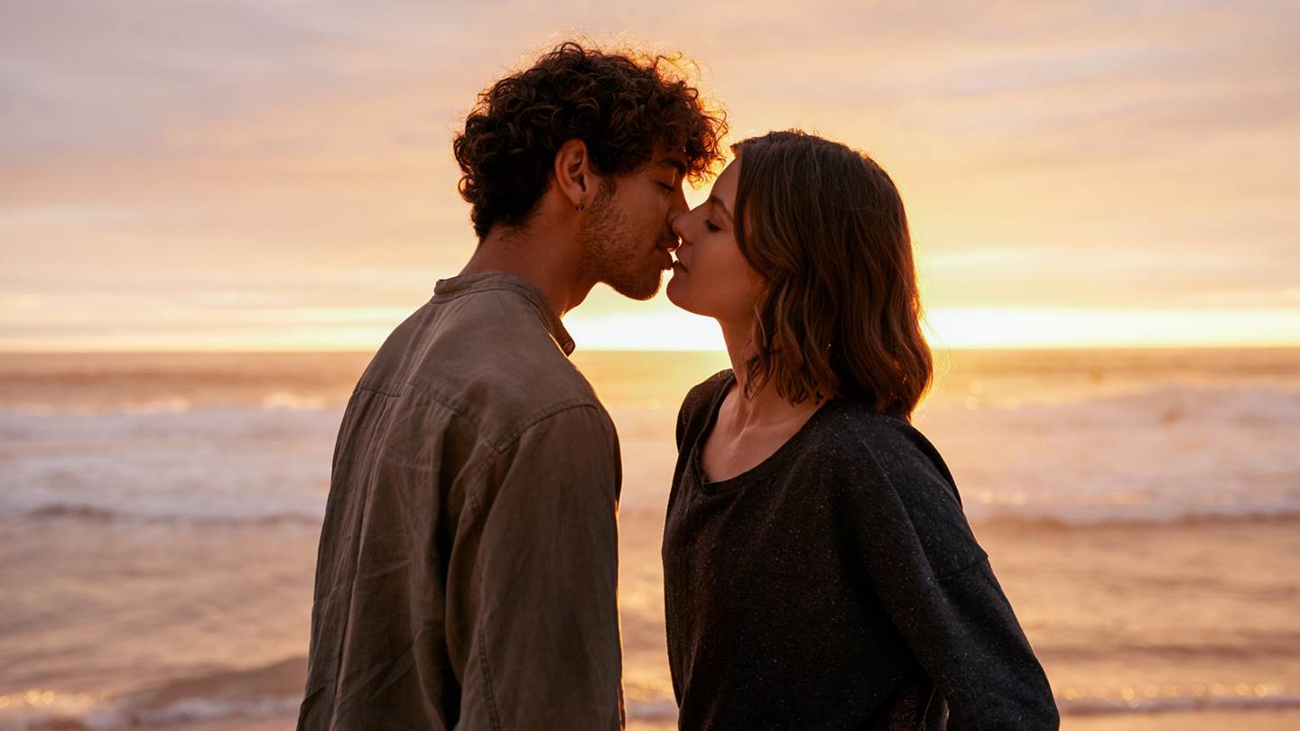 Βρήκαμε το μυστικό πίσω από ένα αξέχαστο φιλί