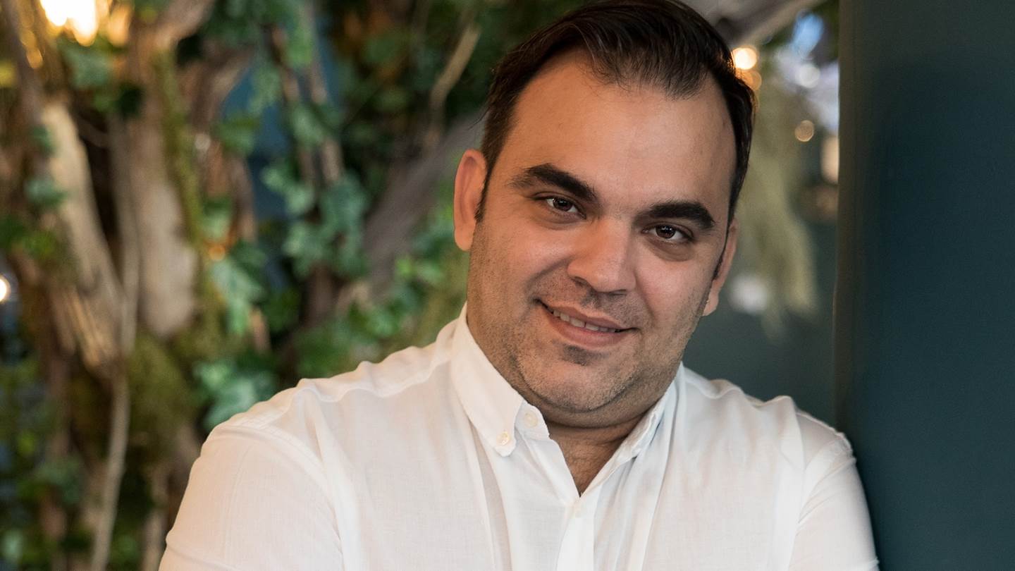 Νίκος Καραθάνος, μαθήματα ζωής και κουζίνας