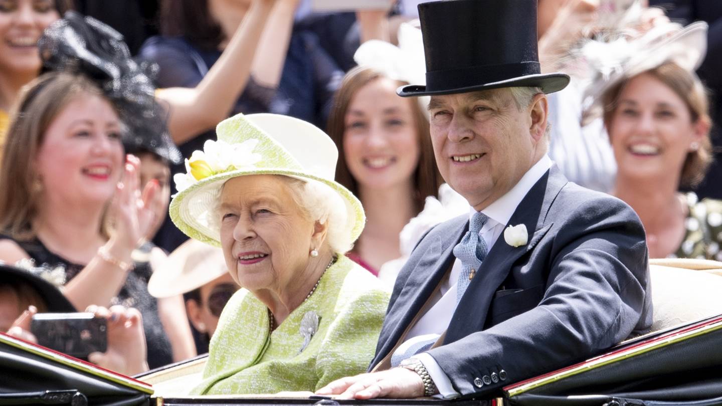 Η βασίλισσα Ελισάβετ προσπάθησε να σώσει τη φήμη του Andrew