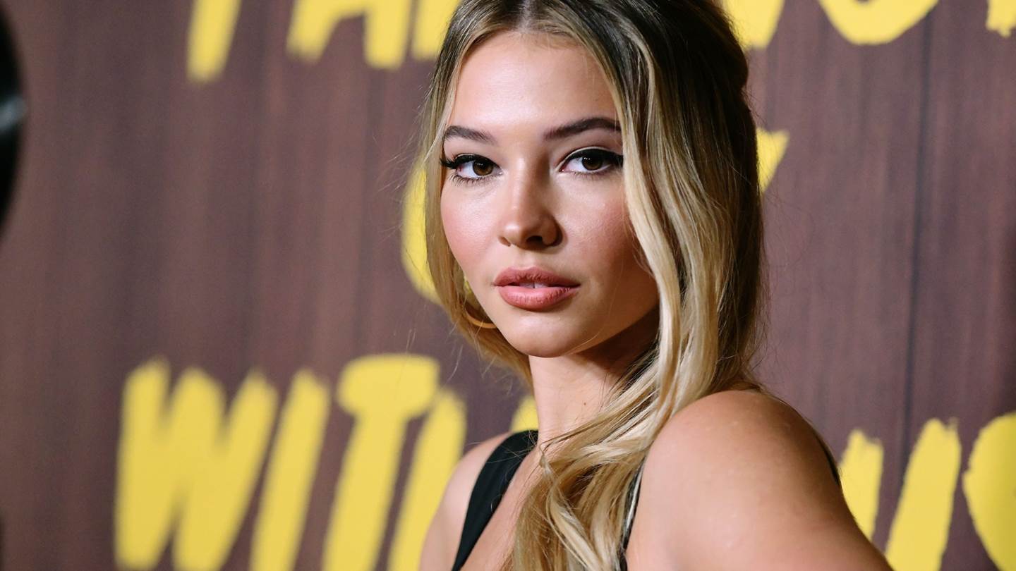 Τα φρέσκα, εντυπωσιακά κορίτσια που πρωταγωνιστούν στο Netflix