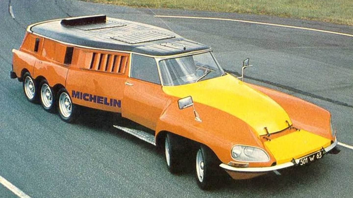 Το Citroen με τους 11 τροχούς