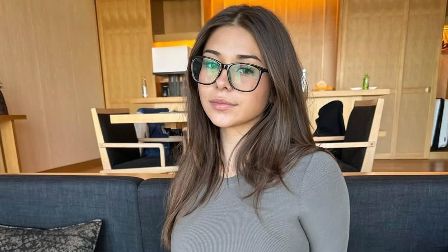 Μοντέλο του OnlyFans που δηλώνει 