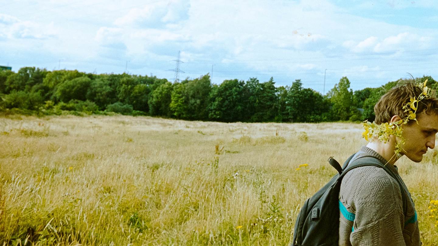 Αποκλειστική συνέντευξη: Στην ταινία Bird ο ηθοποιός Franz Rogowski έμαθε να πετά