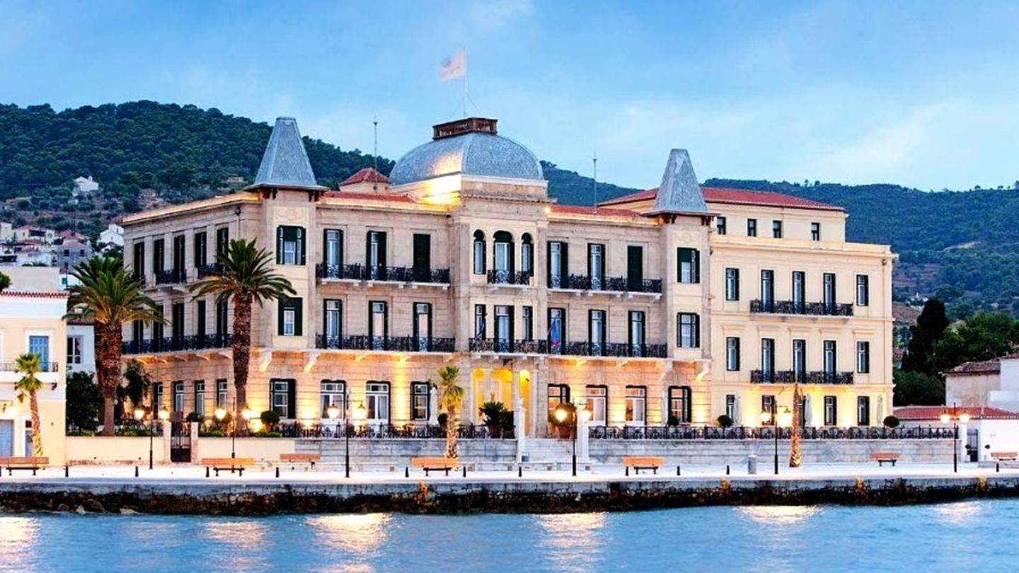 Το πιο εμβληματικό ελληνικό ξενοδοχείο στο Netflix