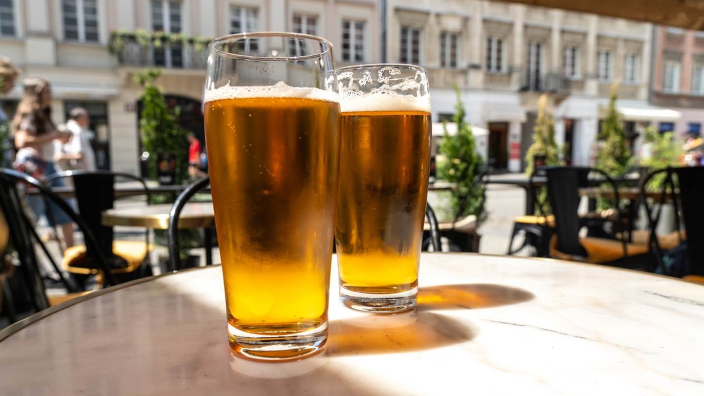 Η καλύτερη εφαρμογή για να βρίσκεις πού να πιεις μπύρα με ήλιο στο Λονδίνο