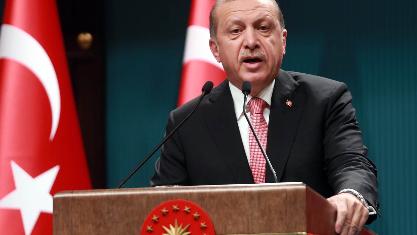 Η Τουρκία παγώνει τις 