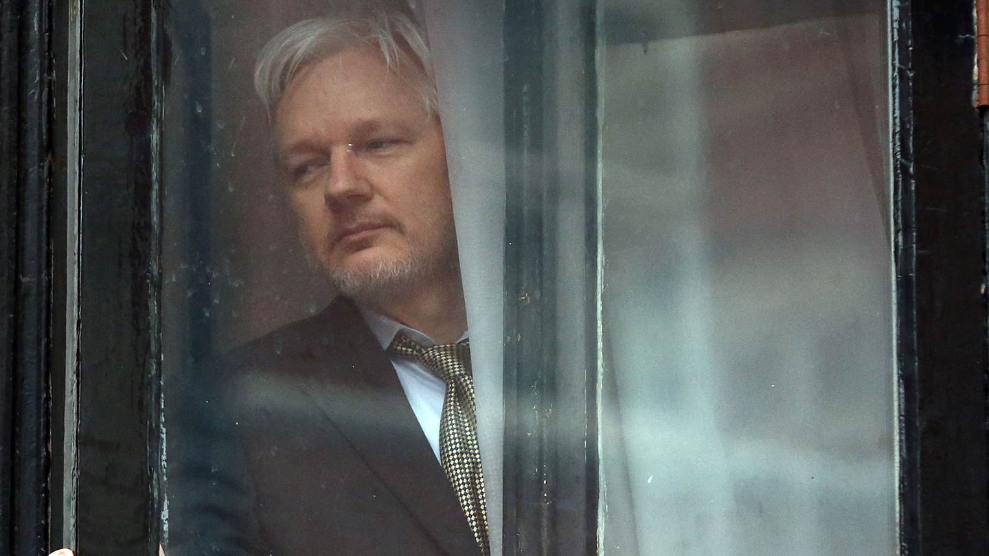 Η 7χρονη εξορία του Julian Assange