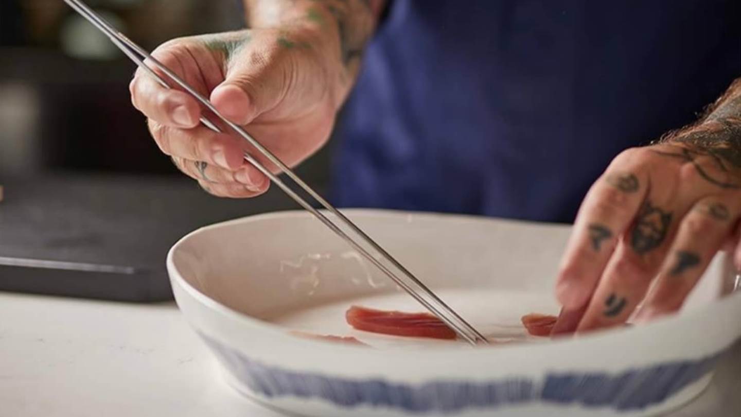 Ο Δημήτρης Κατριβέσης ξανακάνει το Thama του στην Τήνο