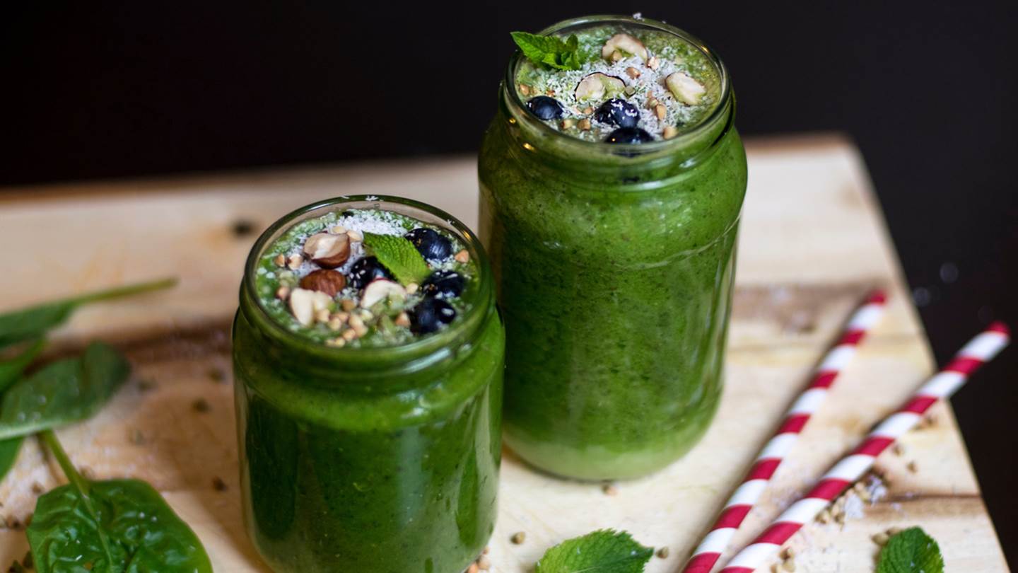 4 συνταγές για superfood smoothies