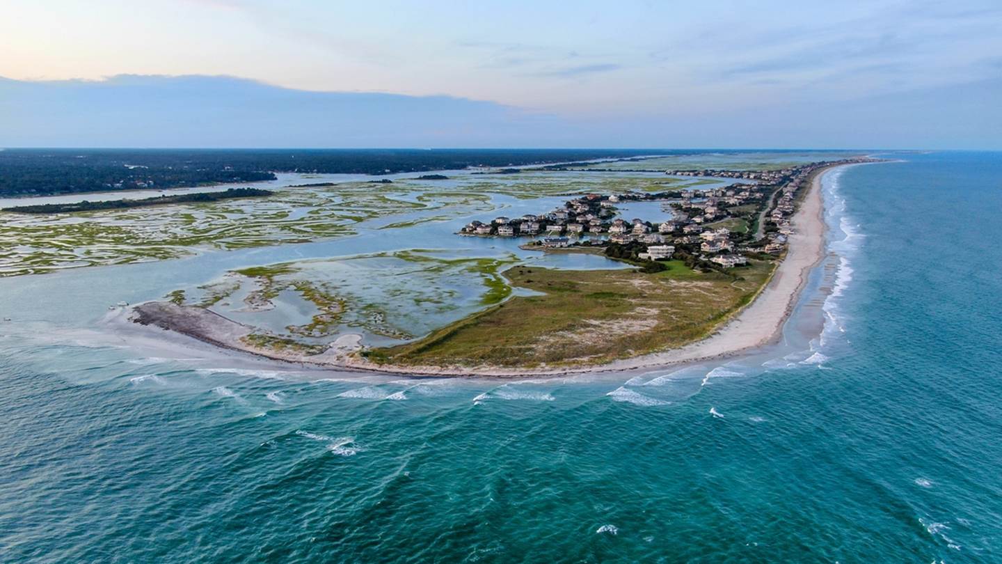 Το 'άγνωστο' νησί που πάνε οι διάσημοι του Χόλιγουντ για να 'εξαφανιστούν'