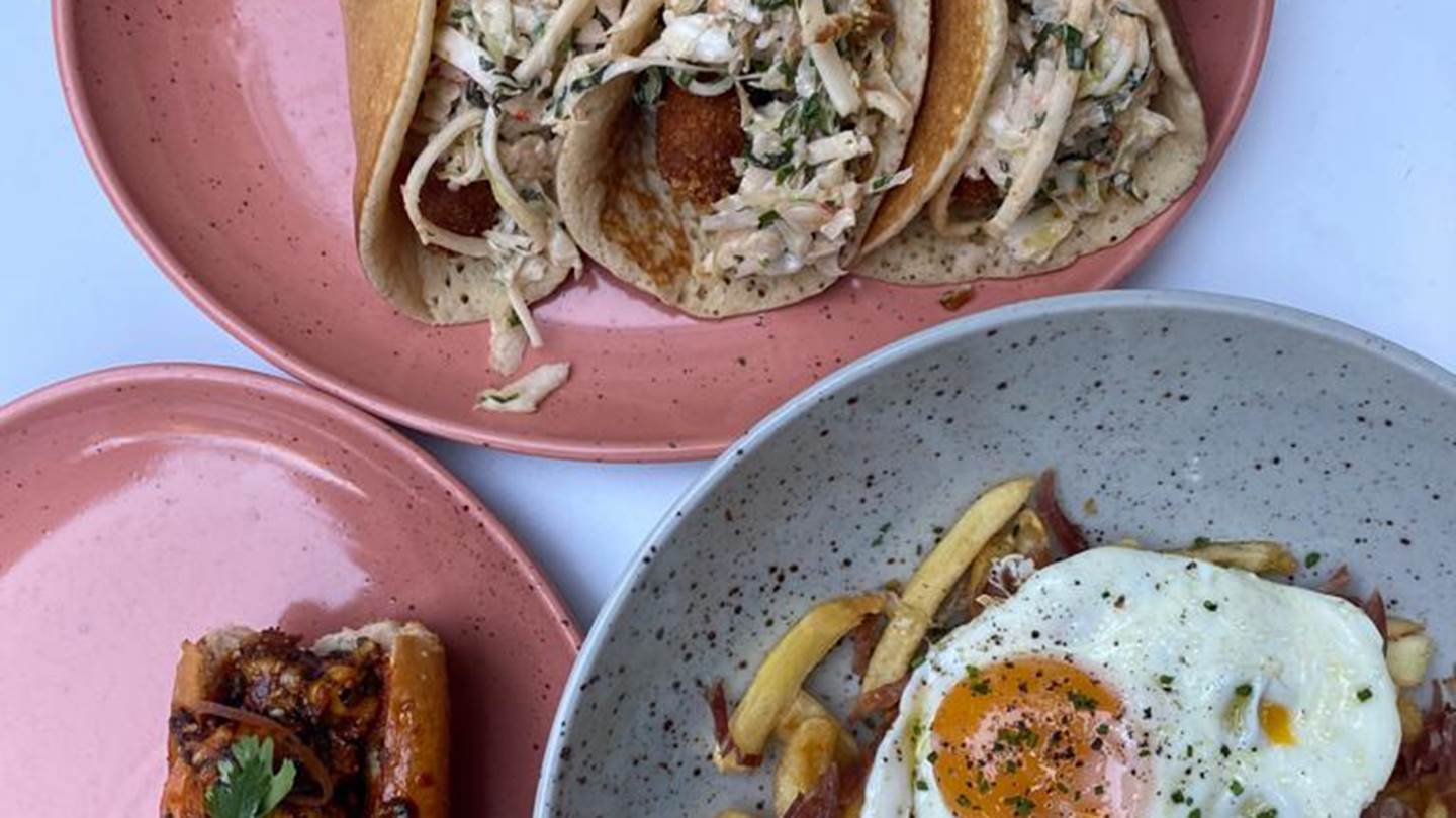 Το Frater & Soror έρχεται στο σπίτι σου