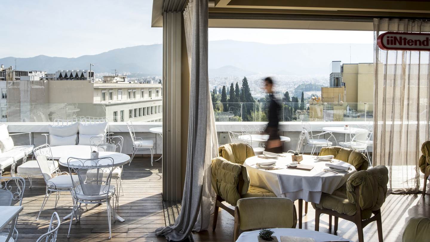 New Hotel: Η φινετσάτη εμπειρία του Art Lounge