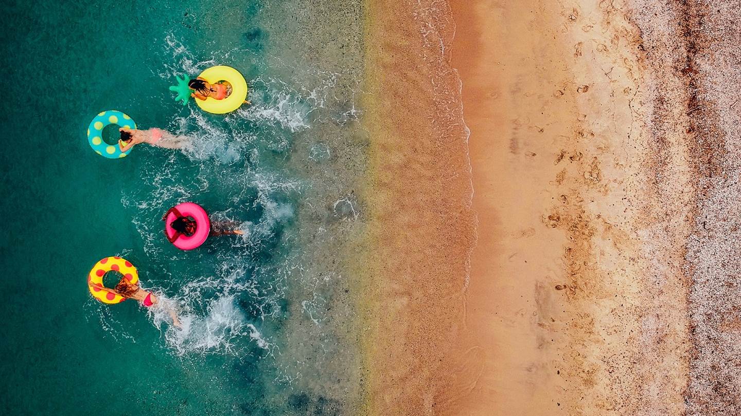 Τι ακριβώς συμβαίνει με τον καύσωνα στις ελληνικές θάλασσες