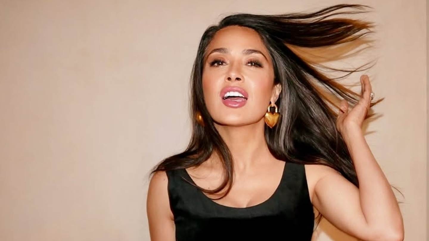 Εντυπωσιακές γυναίκες στα 50 που επαναπροσδιορίζουν το sex appeal