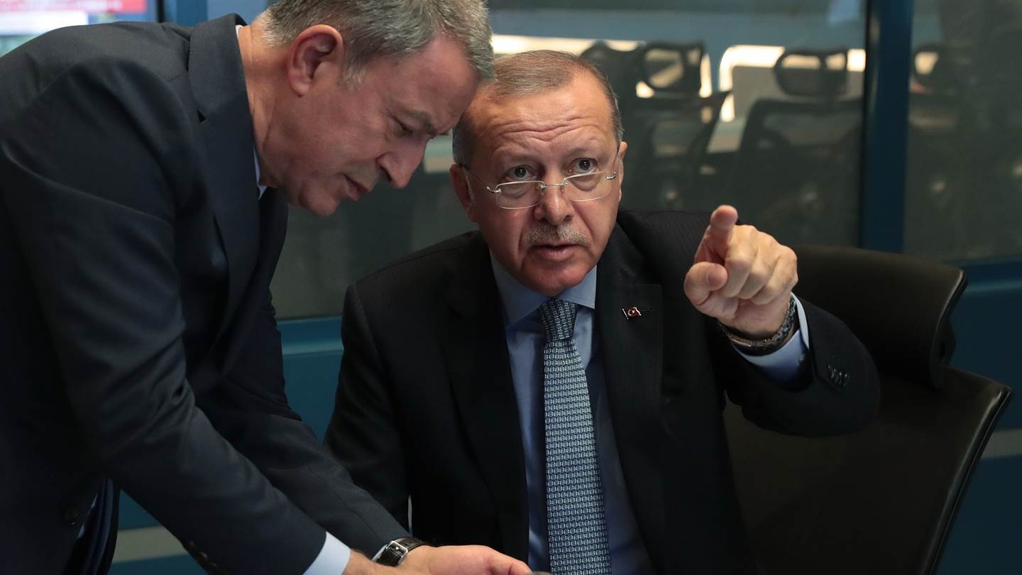 Τα επικίνδυνα παιχνίδια του Erdogan και η σύγκρουση με Macron