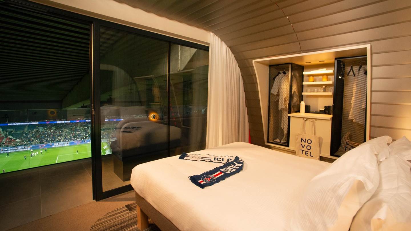 Πώς είναι να μένεις σε σουίτα 5 αστέρων στο γήπεδο της Παρί Σεν Ζερμέν