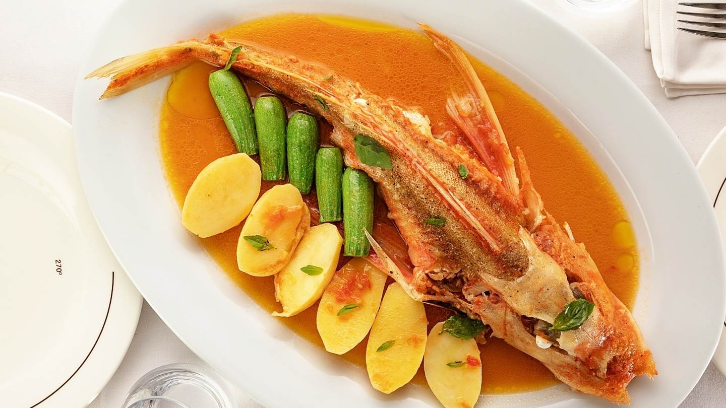 Aυτά τα εστιατόρια σερβίρουν τη νοστιμότερη ελληνική κουζίνα στην Αθήνα