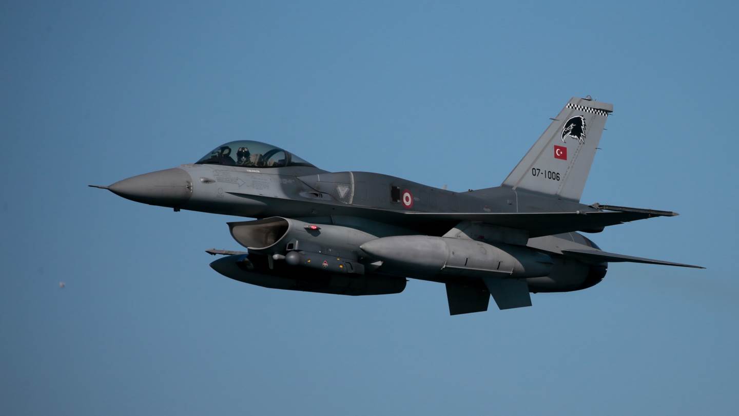 Πτήσεις τουρκικών F-16 πάνω από τους 