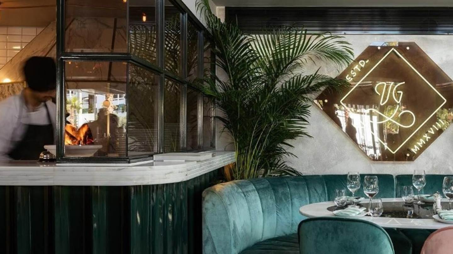 Burger Joint και Gloria Gati προσεχώς στην πλατεία Καρύτση