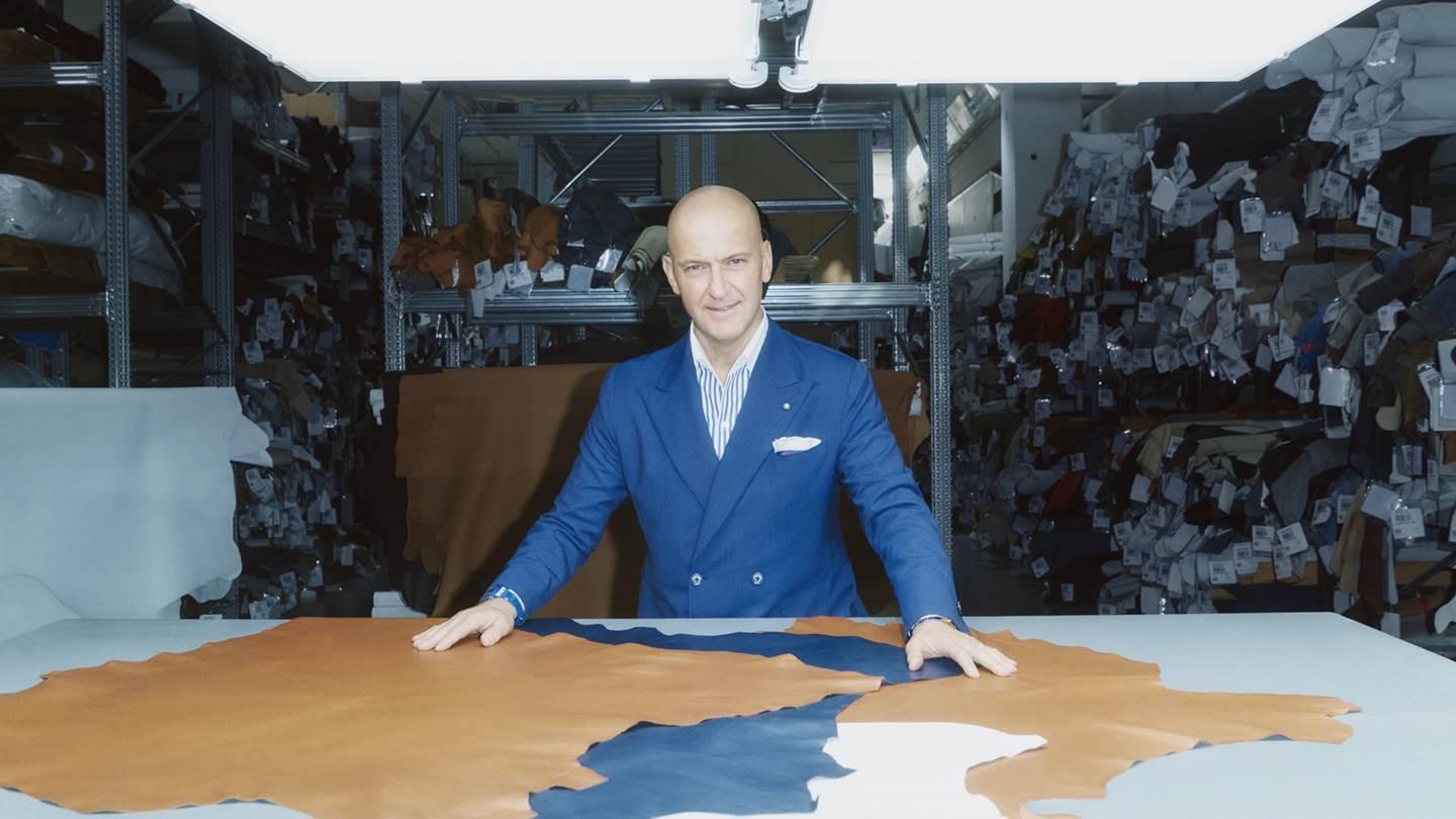 Περπατώντας προς την πολυτέλεια του μέλλοντος με τον Giuseppe Santoni