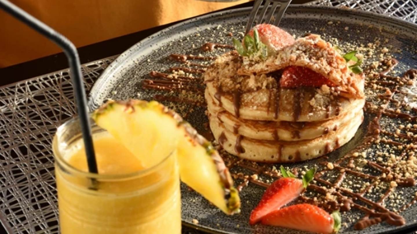 Στο Poseidon Athens Hotel για επικό brunch με θέα στον Σαρωνικό