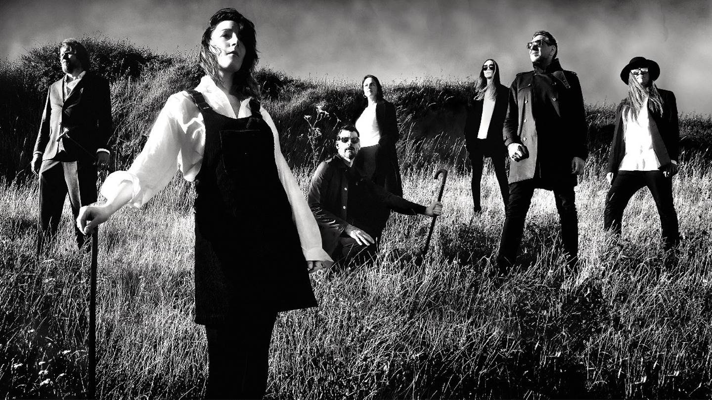 Όλες οι φορές που (ξανα)ερωτευθήκαμε τους Archive σε live τους