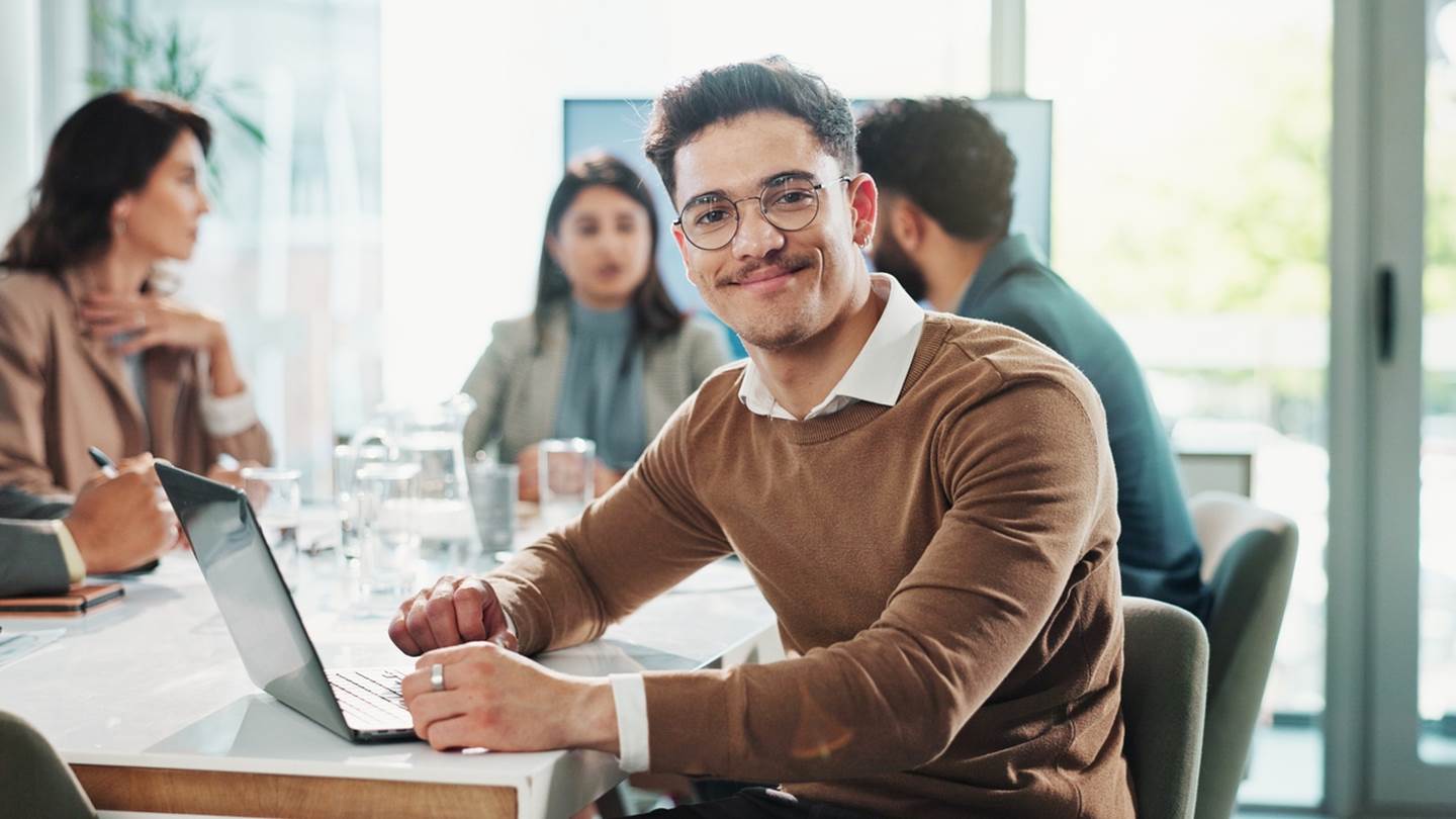 Πώς μπορείς να είσαι πιο ευτυχισμένος στη δουλειά