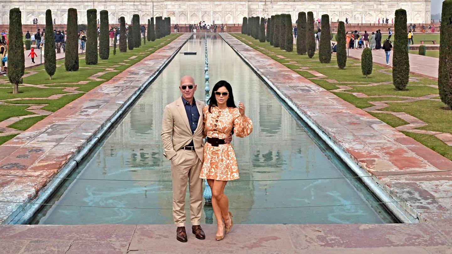 Ο προκλητικός πλούτος του Jeff Bezos