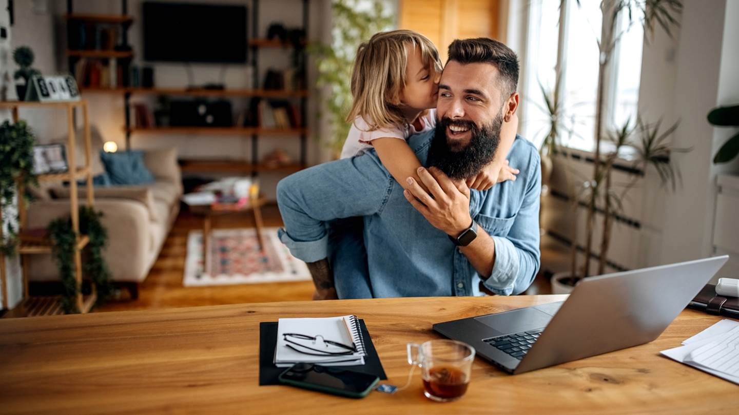 Πόσο αξίζει η ευελιξία της τηλεργασίας και τι θέλουν εταιρείες και εργαζόμενοι