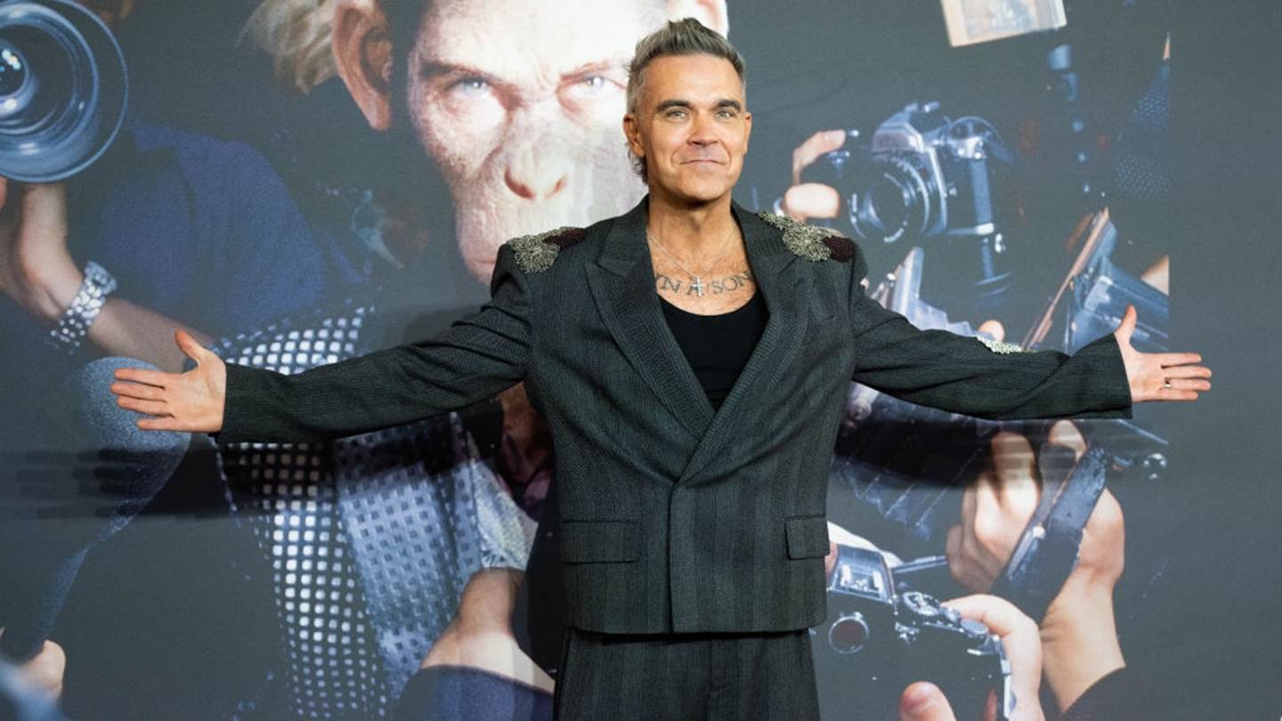 O τρομερός Robbie Williams ισοφάρισε ρεκόρ των Beatles